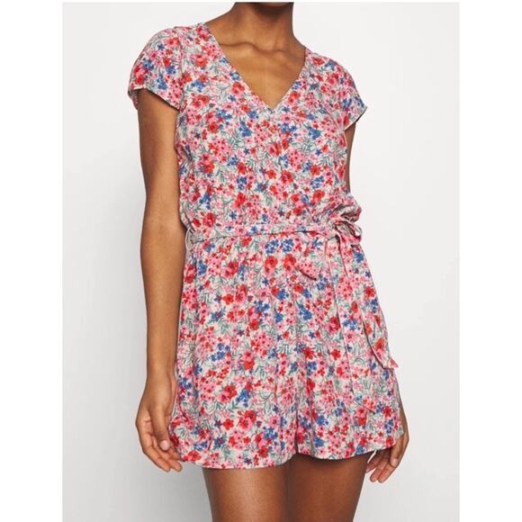 American Eagle Outfitters Pants - American Eagle Women's Pink Floral Summer Open Back One Piece Romper XS NEW NWT